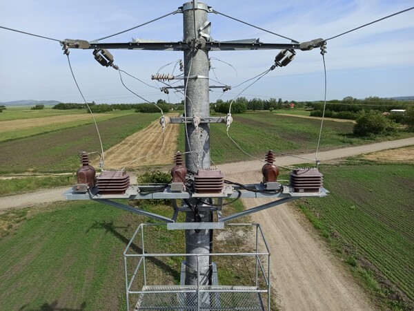 electrician-autorizat-iasi-servicii-electrice-electric-instal-47_thumb.
