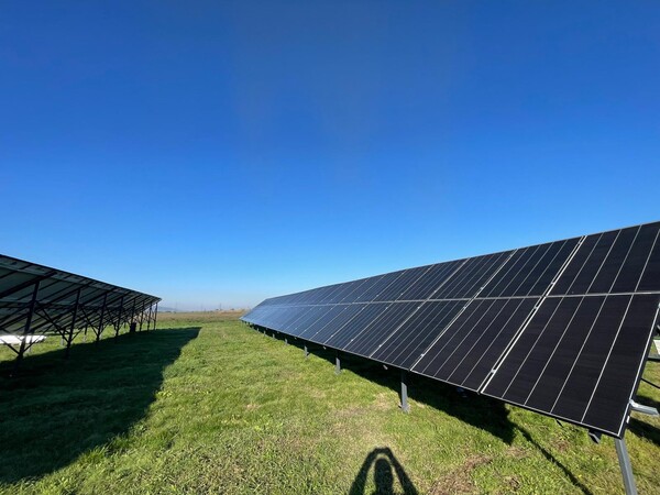 montaj-panouri-fotovoltaice-iasi-electric-instal-srl-34_thumb.